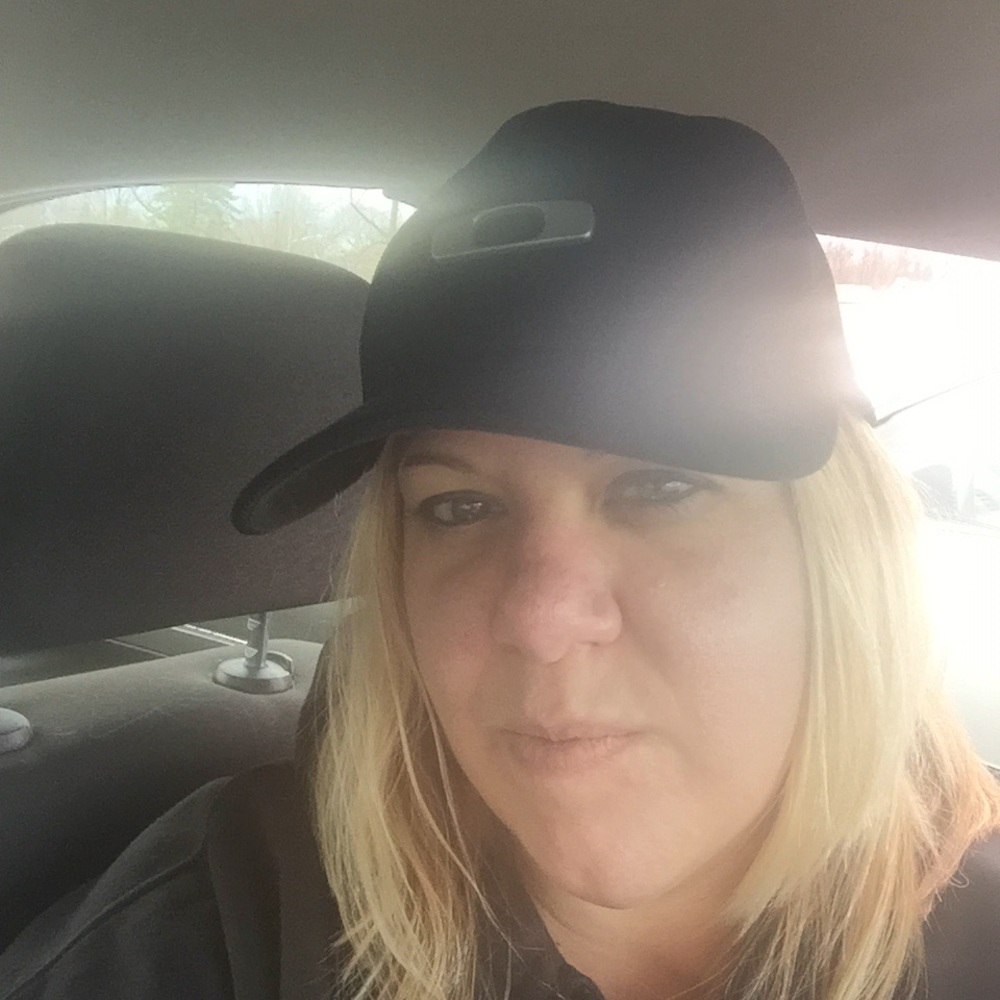 Meet your Posher, Lanie